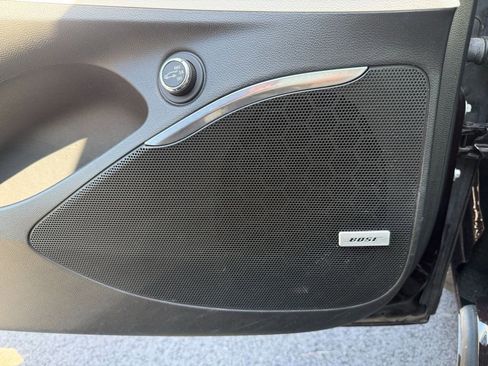 Used 2022 Buick Enclave Avenir image 9