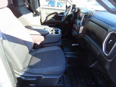 Used 2023 Chevrolet Silverado 2500 LT w/ Convenience Package image 13