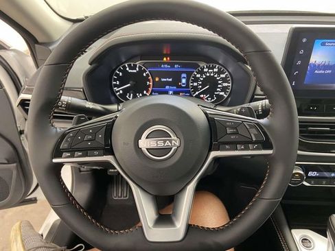 New 2025 Nissan Altima 2.5 SR w/ SR Premium Package image 22