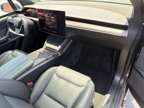 Used 2022 Tesla Model X AWD/4WD image 13