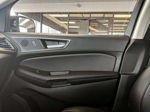 Certified 2024 Ford Edge SEL w/ Convenience Package image 23