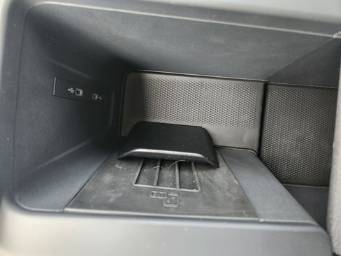 New 2026 Volkswagen Tiguan S image 32