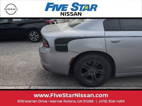 Used 2015 Dodge Charger SE RWD image 21