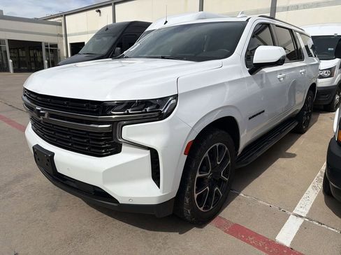 Used 2022 Chevrolet Suburban RST w/ Luxury Package RWD image 1