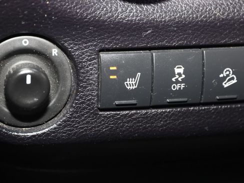 Used 2016 Jeep Wrangler Unlimited Sahara AWD/4WD image 8