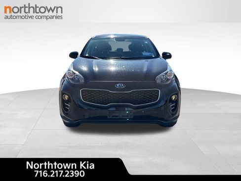 Used 2019 Kia Sportage LX image 2