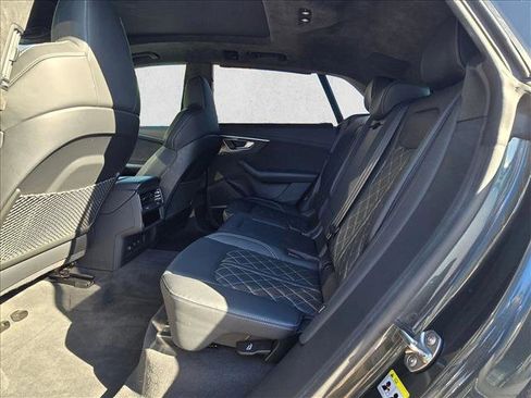 Used 2021 Audi SQ8 Prestige image 18