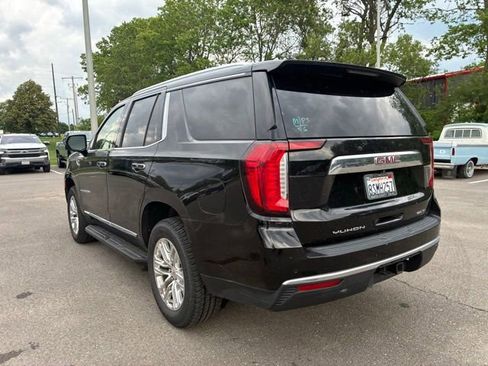 Used 2021 GMC Yukon SLT w/ SLT Luxury Plus Package AWD/4WD image 11