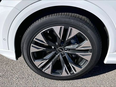 New 2026 Audi Q8 Premium Plus image 13