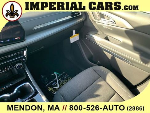 New 2026 Chevrolet Traverse LT w/ Driver Confidence Package image 20