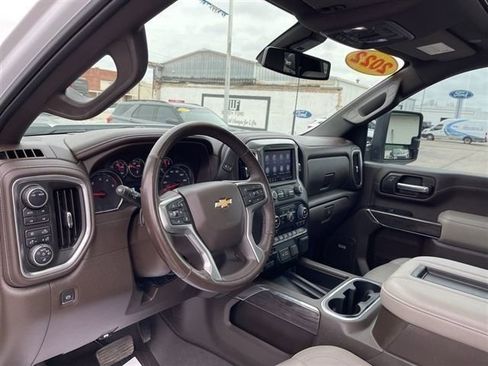 Used 2022 Chevrolet Silverado 2500 LTZ w/ LTZ Texas Edition AWD/4WD image 9