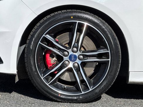 Used 2015 Ford Focus ST FWD image 26