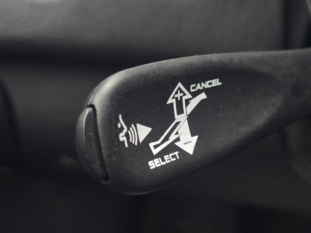Used 2022 McLaren GT RWD image 35
