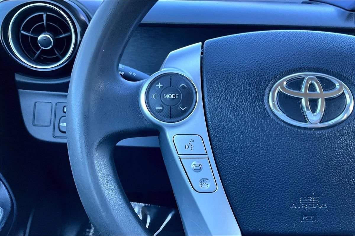 Used 2015 Toyota Prius C Three FWD image 22