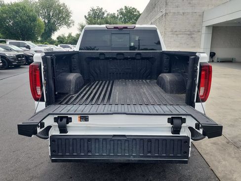 Certified 2024 GMC Sierra 1500 AT4 w/ Technology Package AWD/4WD image 26