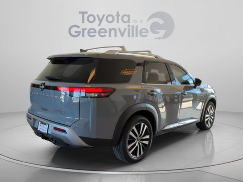 Used 2023 Nissan Pathfinder Platinum w/ Cargo Package AWD/4WD image 6