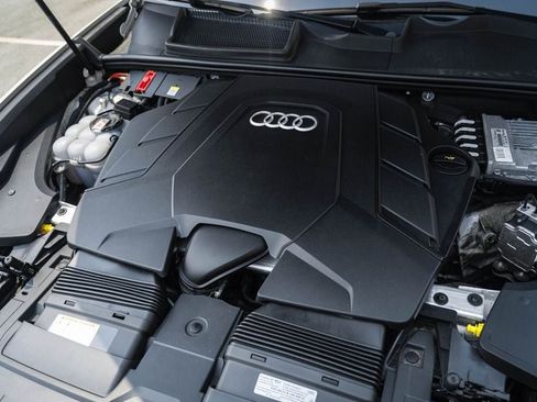 Used 2023 Audi Q8 Premium Plus w/ Premium Plus Package AWD/4WD image 29
