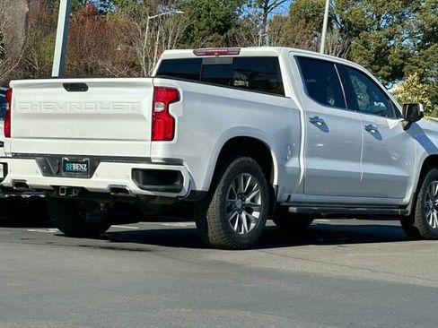 Used 2019 Chevrolet Silverado 1500 High Country w/ Technology Package image 4