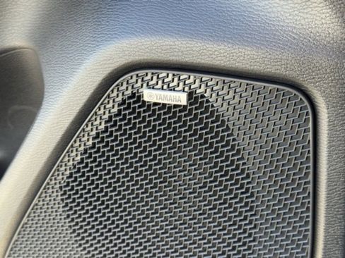 New 2025 Mitsubishi Outlander ES image 15