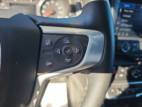 Used 2024 GMC Terrain SLT image 22