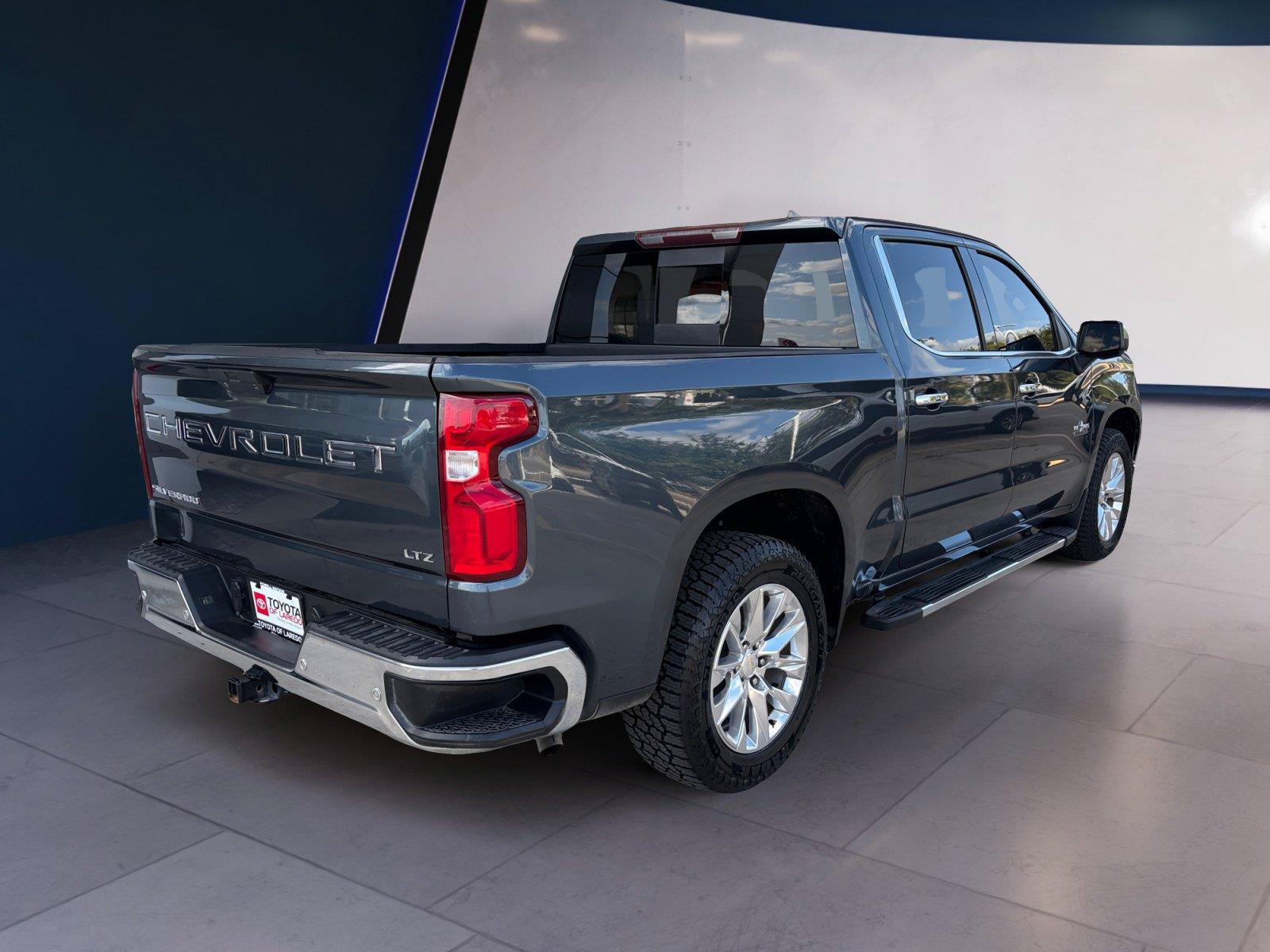 Used 2020 Chevrolet Silverado 1500 LTZ w/ LTZ Texas Edition RWD image 5