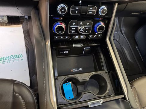 Used 2024 GMC Yukon XL Denali w/ Advanced Technology Package image 15