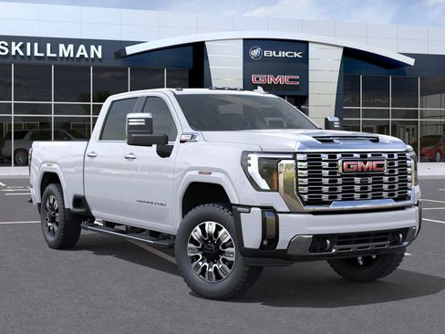 New 2026 GMC Sierra 3500 Denali w/ Denali Reserve Package image 7