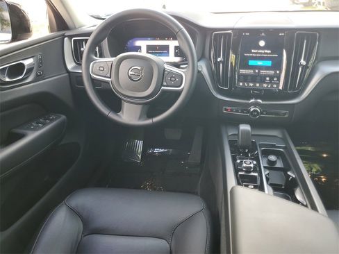 Used 2019 Volvo S60 T5 Momentum w/ Premium Package image 15