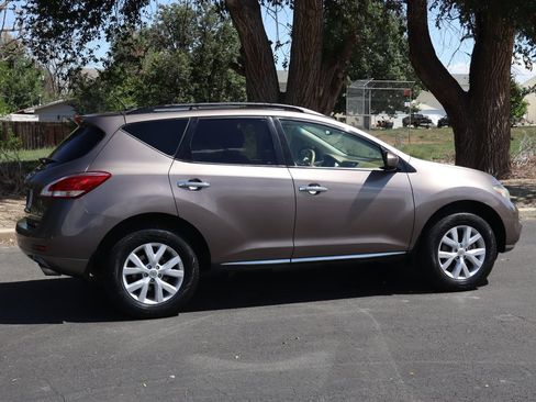 Used 2013 Nissan Murano SV AWD/4WD image 4