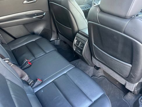 Used 2025 Cadillac XT4 Premium Luxury FWD image 18