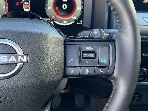 Certified 2025 Nissan Rogue Platinum w/ Tech Package image 12