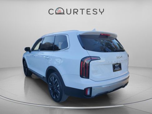 Certified 2024 Kia Telluride SX image 2