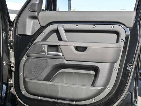 Used 2025 Land Rover Defender 110 S AWD/4WD image 27