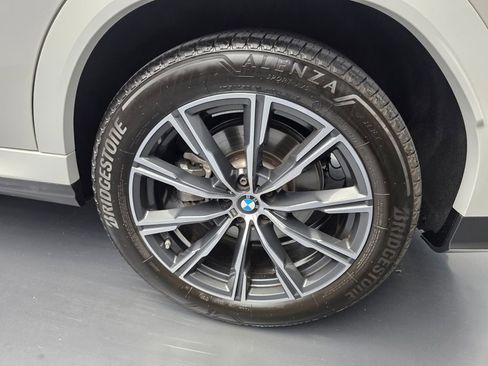 Used 2025 BMW X6 xDrive40i AWD/4WD image 17