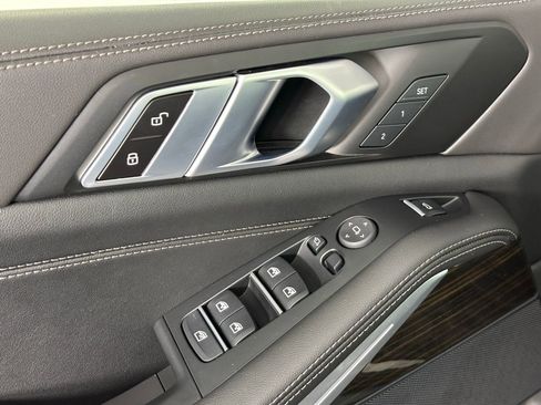 Used 2024 BMW X5 xDrive40i w/ Parking Assistance Package image 37