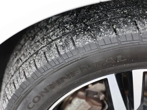 Used 2021 Volvo XC60 T6 R-Design image 12