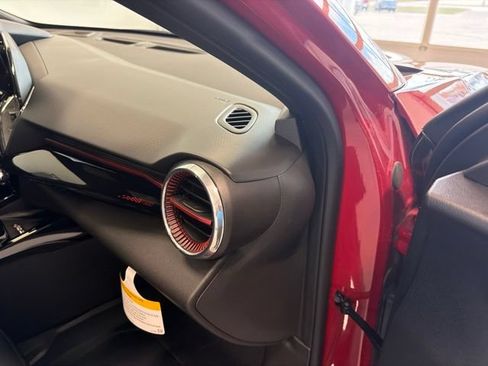 New 2026 Chevrolet Trax RS w/ Sunroof Package FWD image 25