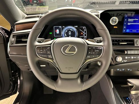New 2025 Lexus ES 300h w/ Premium Package image 15