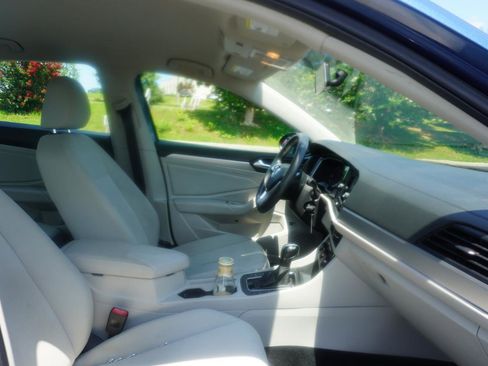 Used 2019 Volkswagen Jetta S w/ Driver Assistance Package FWD image 17