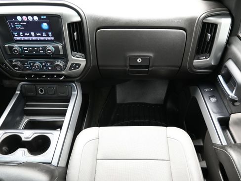 Used 2018 Chevrolet Silverado 1500 LTZ Z71 AWD/4WD image 37