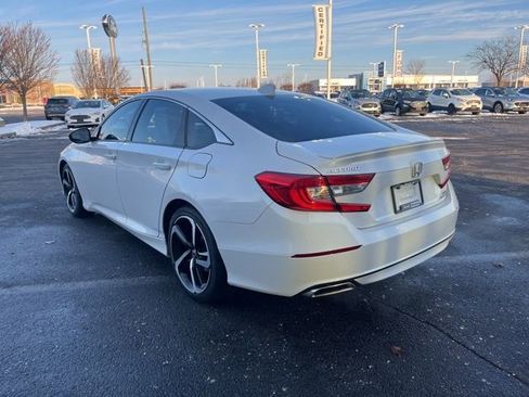 Used 2018 Honda Accord Sport image 11
