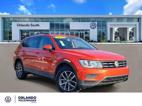 Used 2019 Volkswagen Tiguan SE w/ Panoramic Sunroof Package FWD image 1