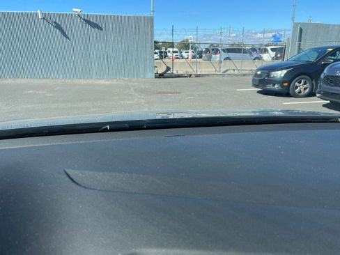 Used 2025 Volkswagen Jetta SE image 18