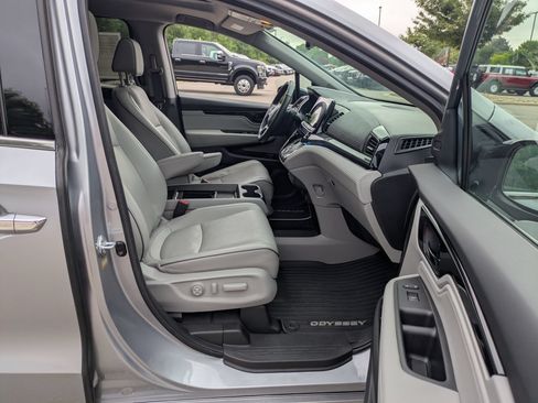 Used 2023 Honda Odyssey Elite image 36