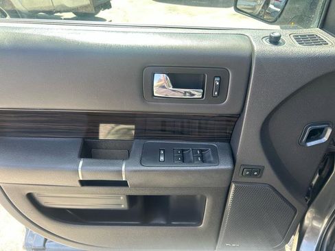 Used 2019 Ford Flex SEL w/ Equipment Group 202A FWD image 7