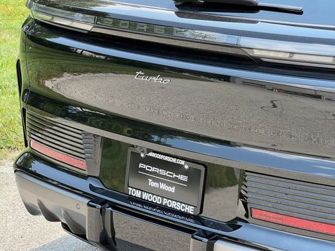 New 2026 Porsche Cayenne Turbo AWD/4WD image 11