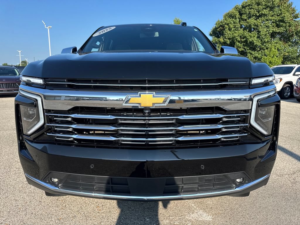 Used 2025 Chevrolet Tahoe Premier AWD/4WD image 11