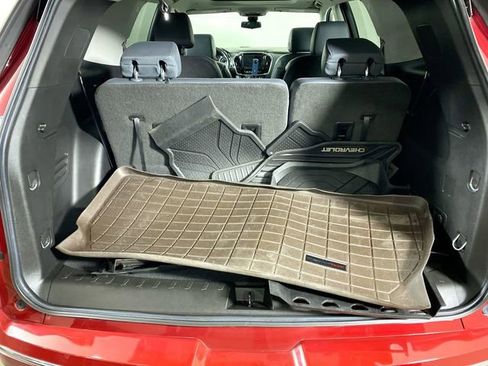Used 2020 Chevrolet Traverse Premier image 35