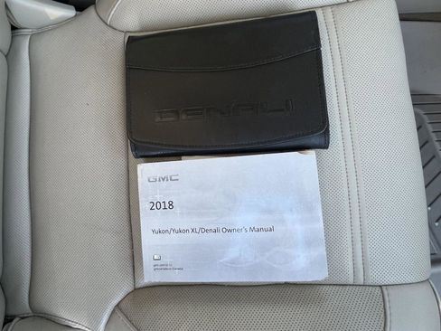 Used 2018 GMC Yukon Denali image 28