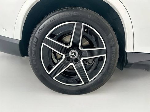 Certified 2026 Mercedes-Benz GLC 300 image 32
